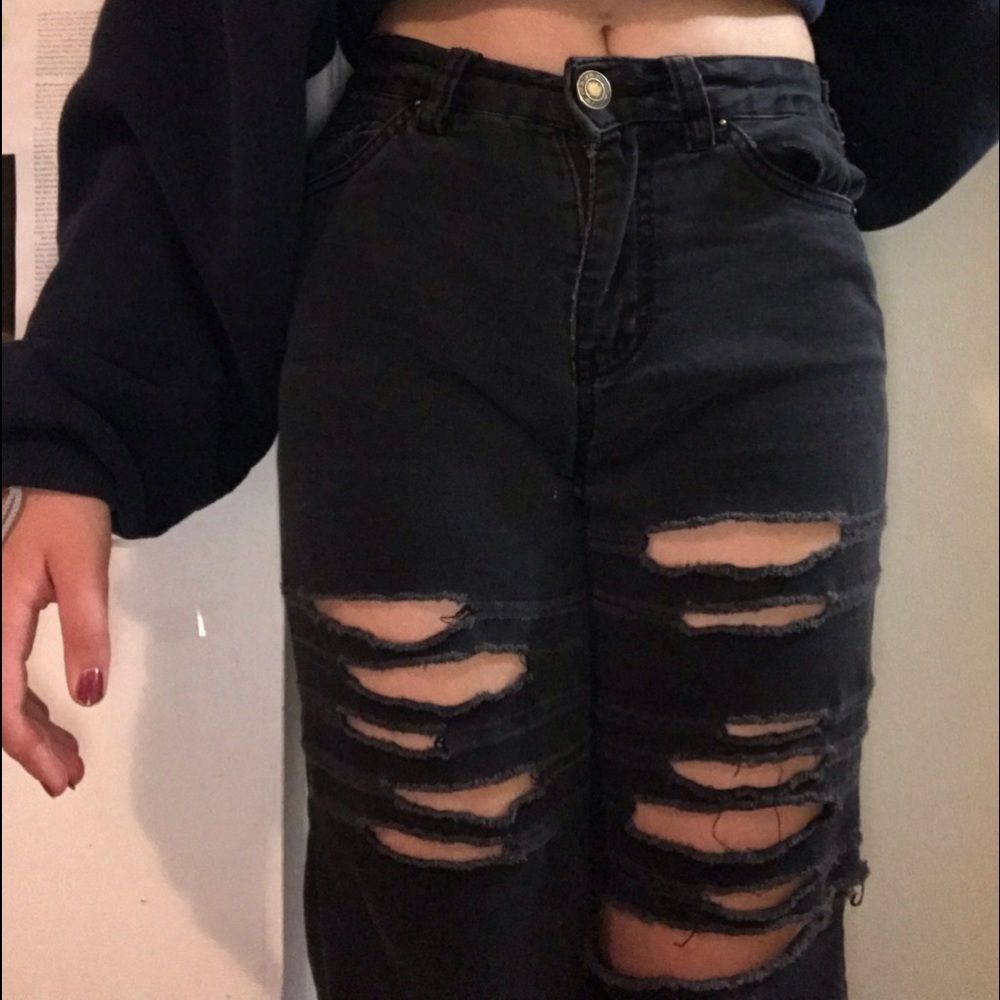 Ultra highrise skinny jeans. Comfortable and soft.